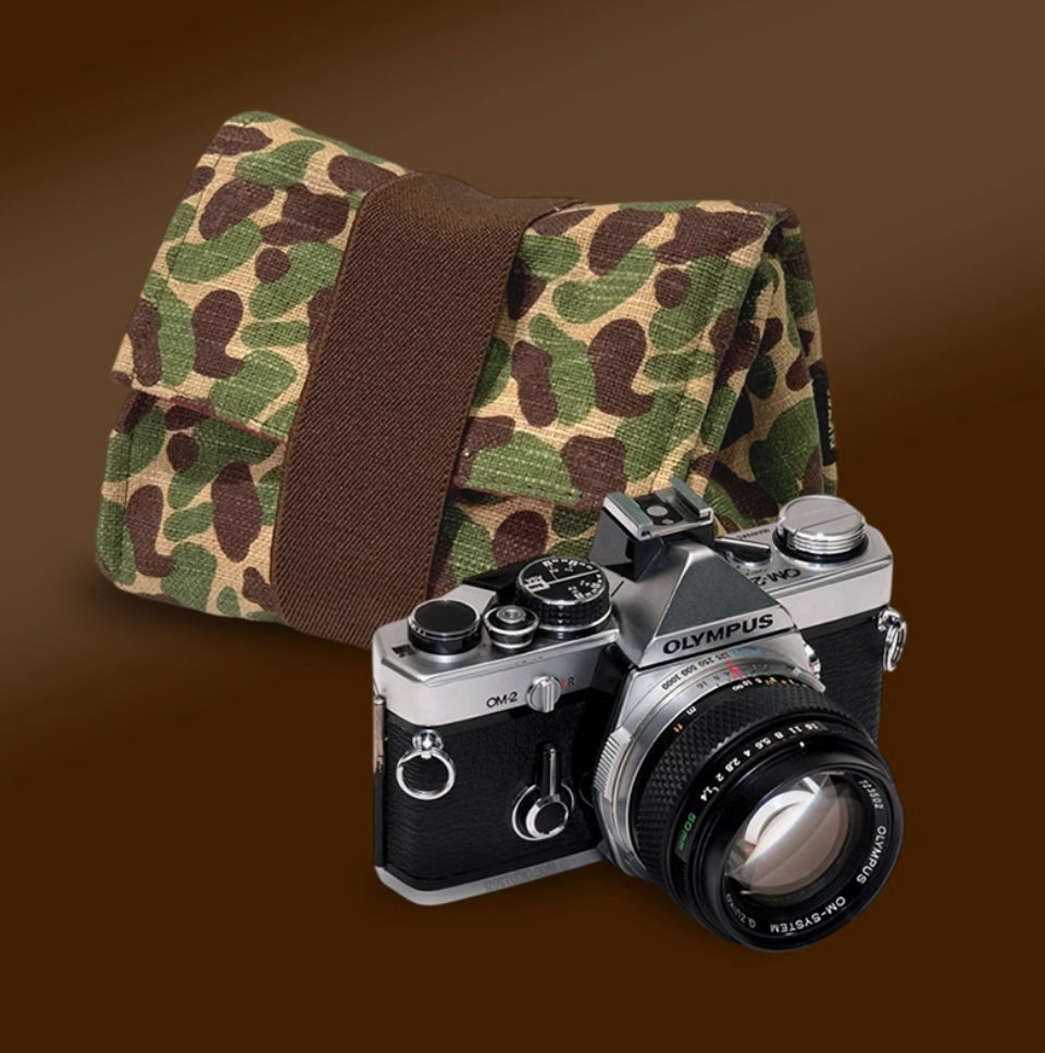 Dustgo camera bag | for Leica D-LUX 8, M10 / Fujifilm X-T30, X-S10 / Canon M6 / Nikon Z fc + 16-50mm